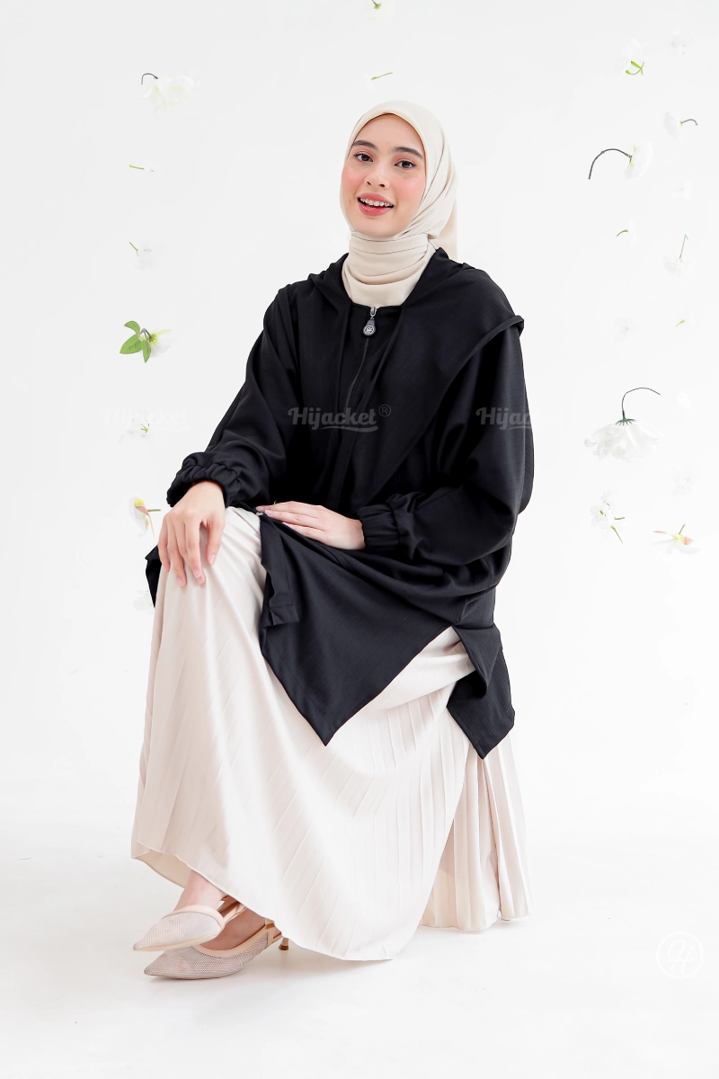 Model hijab hitam rok plisket